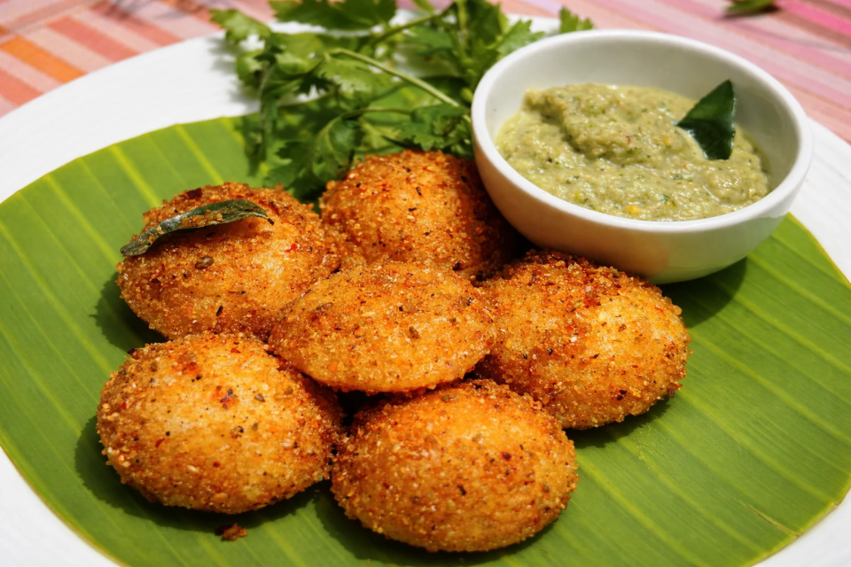 Ghee Karam Mini Idly (1)